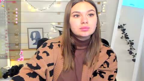 Monika online show from November 23, 2025, 1:22 pm