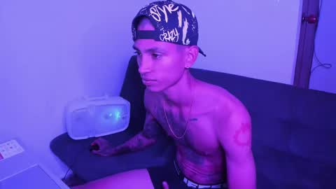 monkeyd_66 online show from December 17, 2024, 11:28 am