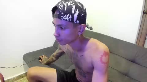 monkeyd_66 online show from December 20, 2024, 2:38 pm