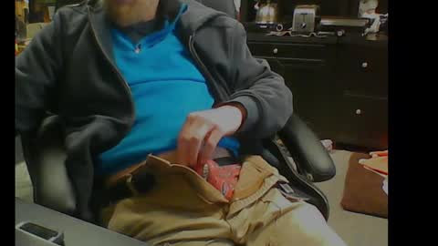 Snapshot of monkeypants8 chatting on January 15, 2025, 5:26 pm Monkeypants online show from January 15, 2025, 5:26 pm