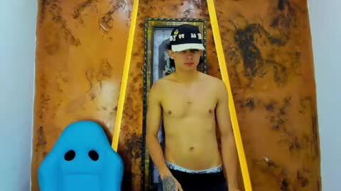 monky_0002 online show from June 8, 2026, 7:25 pm
