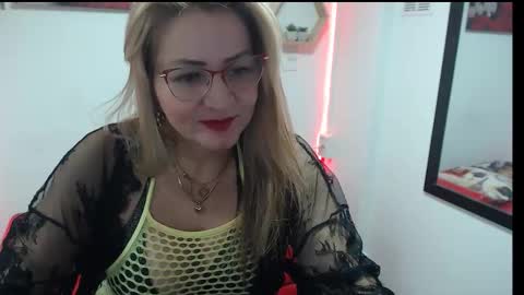 monserrat_diva online show from September 20, 2025, 11:06 pm