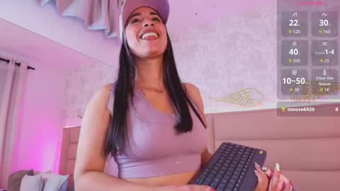 Adriana online show from November 10, 2025, 12:48 pm