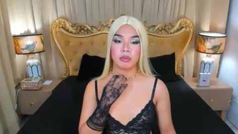 OliviaRoxy online show from May 28, 2026, 8:00 am