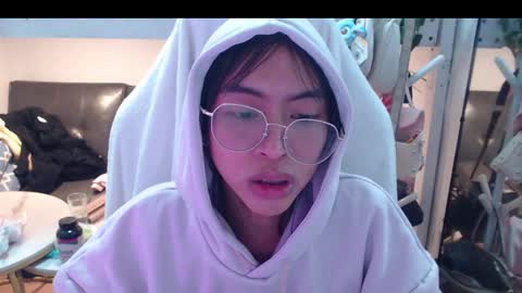 ELYSE A SIMPLE GIRL online show from December 9, 2024, 5:51 am