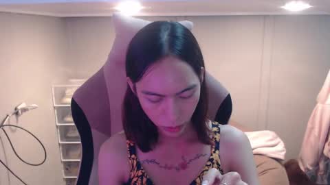 ELYSE A SIMPLE GIRL online show from January 10, 2025, 12:15 pm