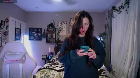Snapshot of monstrumologist chatting on February 4, 2025, 12:51 am Lydia Mooney online show from February 4, 2025, 12:51 am