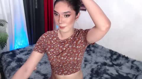 Snapshot of montrous_princessx chatting on December 16, 2024, 5:17 am Princess take me to private or password show online show from December 16, 2024, 5:17 am
