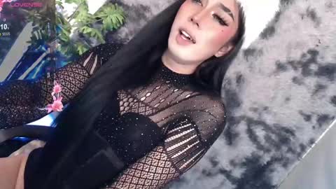 Snapshot of montrous_princessx chatting on February 10, 2025, 9:47 am Princess take me to private or password show online show from February 10, 2025, 9:47 am