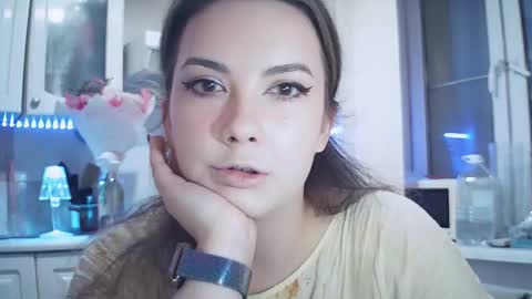 Snapshot of moodiemira chatting on October 6, 2025, 3:09 pm moodiemira online show from October 6, 2025, 3:09 pm
