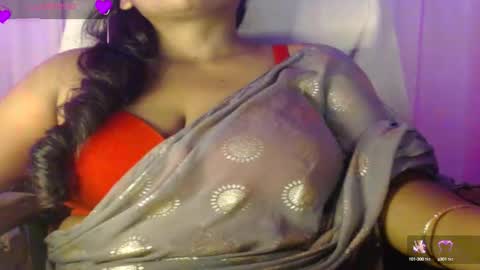 Snapshot of moody_maya chatting on September 16, 2025, 11:44 am Maya online show from September 16, 2025, 11:44 am
