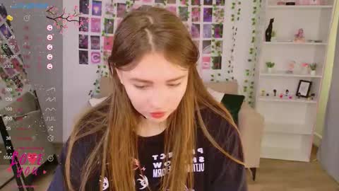 Snapshot of moon__bunny chatting on March 11, 2026, 1:06 pm Moon Bunny online show from March 11, 2026, 1:06 pm