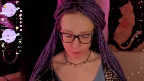 Roxy online show from October 16, 2025, 7:04 pm