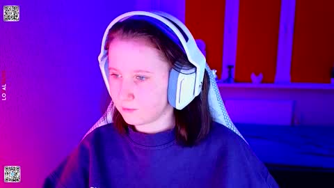 Snapshot of moon_avengers chatting on January 15, 2026, 4:55 pm Lola online show from January 15, 2026, 4:55 pm