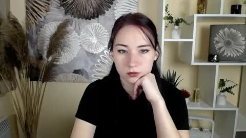 Snapshot of moon_foxy_ chatting on October 6, 2025, 7:44 pm Diana online show from October 6, 2025, 7:44 pm
