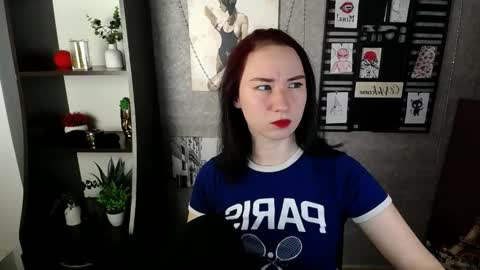 Diana online show from December 1, 2025, 10:04 pm