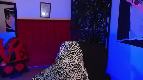 Snapshot of moon_sunflowers chatting on September 13, 2025, 4:01 am moon_sunflowers online show from September 13, 2025, 4:01 am