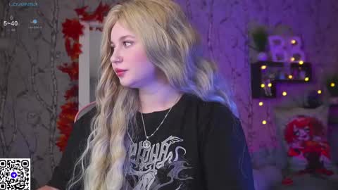 Emilia online show from September 17, 2025, 7:32 am