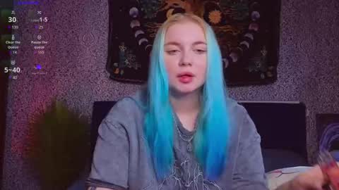 Emilia online show from September 22, 2025, 9:33 am