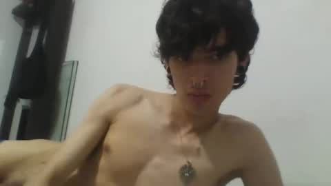 Snapshot of moonandzukko chatting on March 29, 2026, 10:54 pm moonandzukko online show from March 29, 2026, 10:54 pm