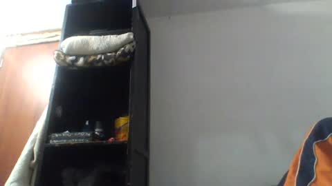 Snapshot of moonandzukko chatting on July 3, 2026, 12:50 am moonandzukko online show from July 3, 2026, 12:50 am