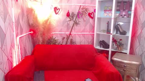 Charlotte online show from November 20, 2025, 5:12 pm