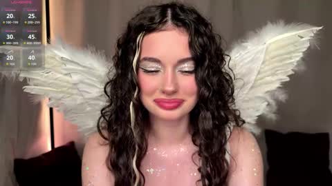 moonfaairy online show from March 15, 2026, 6:58 pm