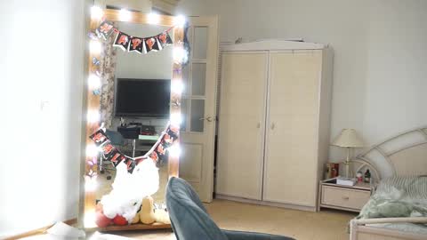 Jane online show from October 21, 2025, 5:30 am