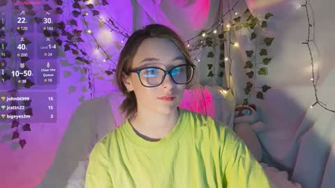 Snapshot of moonlight__lovers chatting on December 2, 2024, 4:31 pm Dana online show from December 2, 2024, 4:31 pm