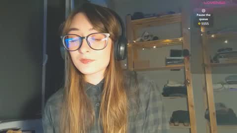 Snapshot of moonlight__lovers chatting on October 4, 2025, 8:40 pm Dana online show from October 4, 2025, 8:40 pm