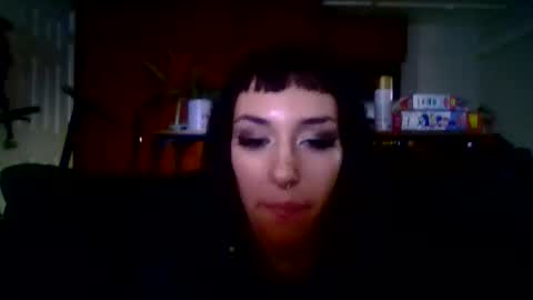 lillithandjames online show from January 7, 2026, 5:43 am