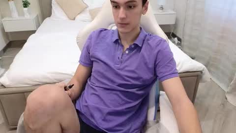 Stan online show from December 3, 2025, 8:00 am