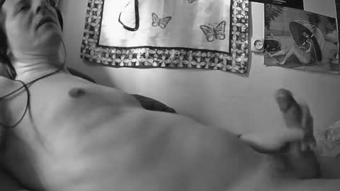 Moonlucky007 online show from May 23, 2026, 12:42 pm