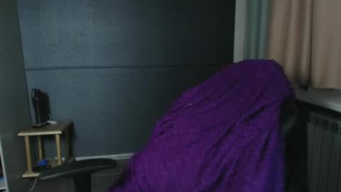 Snapshot of moonmaaiden chatting on March 4, 2025, 8:02 am Tina online show from March 4, 2025, 8:02 am