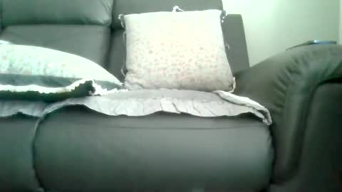 Snapshot of moonstone77 chatting on February 11, 2026, 1:54 am moonstone77 online show from February 11, 2026, 1:54 am