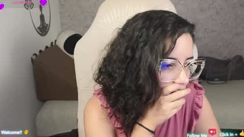 Snapshot of moonwoman_ chatting on January 16, 2025, 10:53 am Moon Woman online show from January 16, 2025, 10:53 am