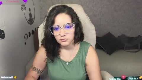 Snapshot of moonwoman_ chatting on January 27, 2025, 3:37 am Moon Woman online show from January 27, 2025, 3:37 am
