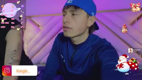 Moon Y Demian online show from December 22, 2025, 11:40 am