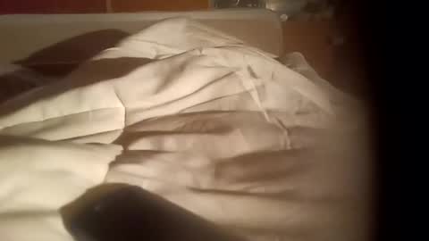 Snapshot of moos1 chatting on October 31, 2025, 7:04 pm moos1 online show from October 31, 2025, 7:04 pm