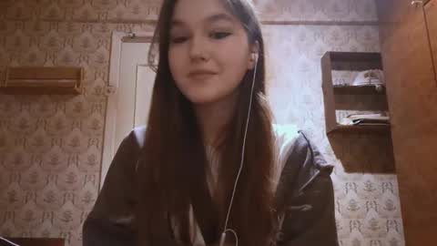 Lea online show from December 18, 2025, 1:17 pm