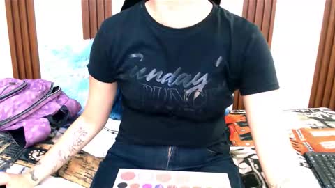 alexia online show from November 16, 2025, 7:52 pm