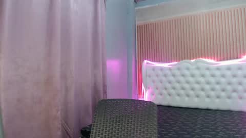 hardmorenoxx online show from July 2, 2026, 4:02 pm