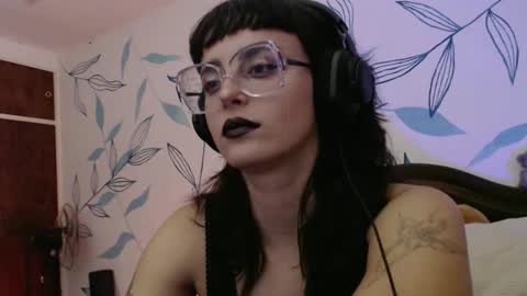 Snapshot of moreolives chatting on March 21, 2026, 4:28 am moreolives online show from March 21, 2026, 4:28 am