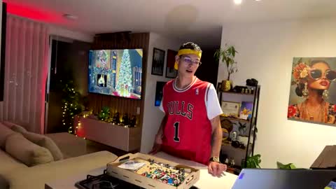 Snapshot of morgan_hiller chatting on November 13, 2025, 1:15 am online show from November 13, 2025, 1:15 am