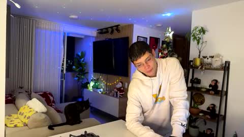 Snapshot of morgan_hiller chatting on November 29, 2025, 1:30 am online show from November 29, 2025, 1:30 am