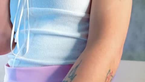 Emilia online show from July 9, 2026, 4:27 am