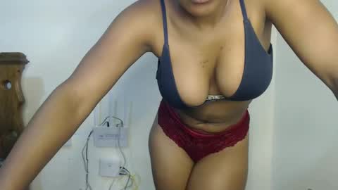 Mellisa online show from December 3, 2024, 1:54 pm