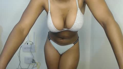 Mellisa online show from December 5, 2024, 9:17 am