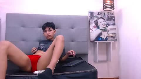 MORTELLE online show from November 13, 2025, 12:15 pm