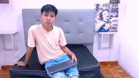 MORTELLE online show from November 17, 2025, 1:06 pm